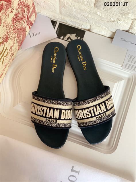 christian dior slippers women.